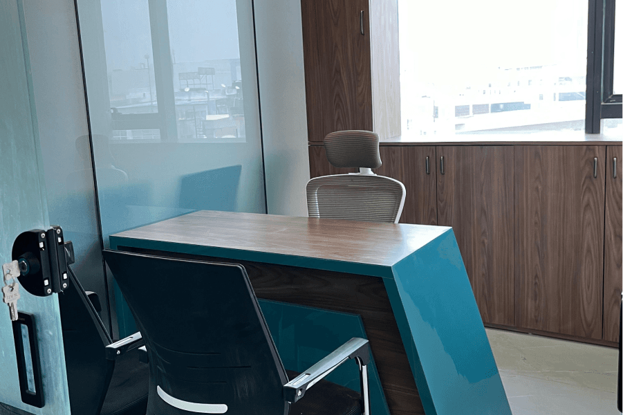 Private Cabin vs Dedicated Desk: Which Workstation Suits Your Team?